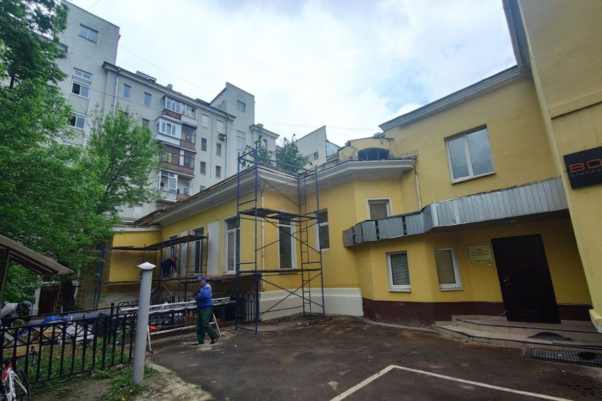 фасад дома, здание по адресу г Москва, Ленинградский пр-кт, д 24 стр 3